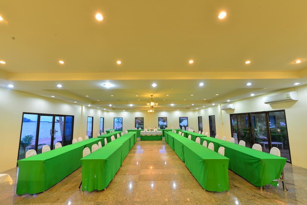 Star Light Beach Resort And Restaurant Chumphon Εξωτερικό φωτογραφία
